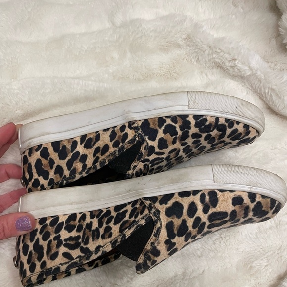 Steve Madden Women’s Leopard Print Slip-On Shoes Size 6.5 - Picture 5 of 6